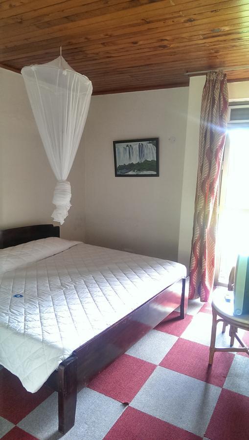White Horse Inn Kabale Dış mekan fotoğraf