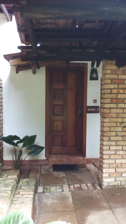 White Horse Inn Kabale Dış mekan fotoğraf